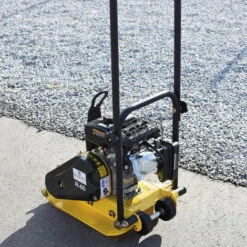 BAMATO - BAVARIAN MACHINE TOOLS BAMATO Rüttelplatte R-60 Mit Gummimatte 7 BAMATO - BAVARIAN MACHINE TOOLS BAMATO Rüttelplatte R-60 Mit Gummimatte -Werkzeuge für Rohbau & Beton Verkäufe 41064711 3